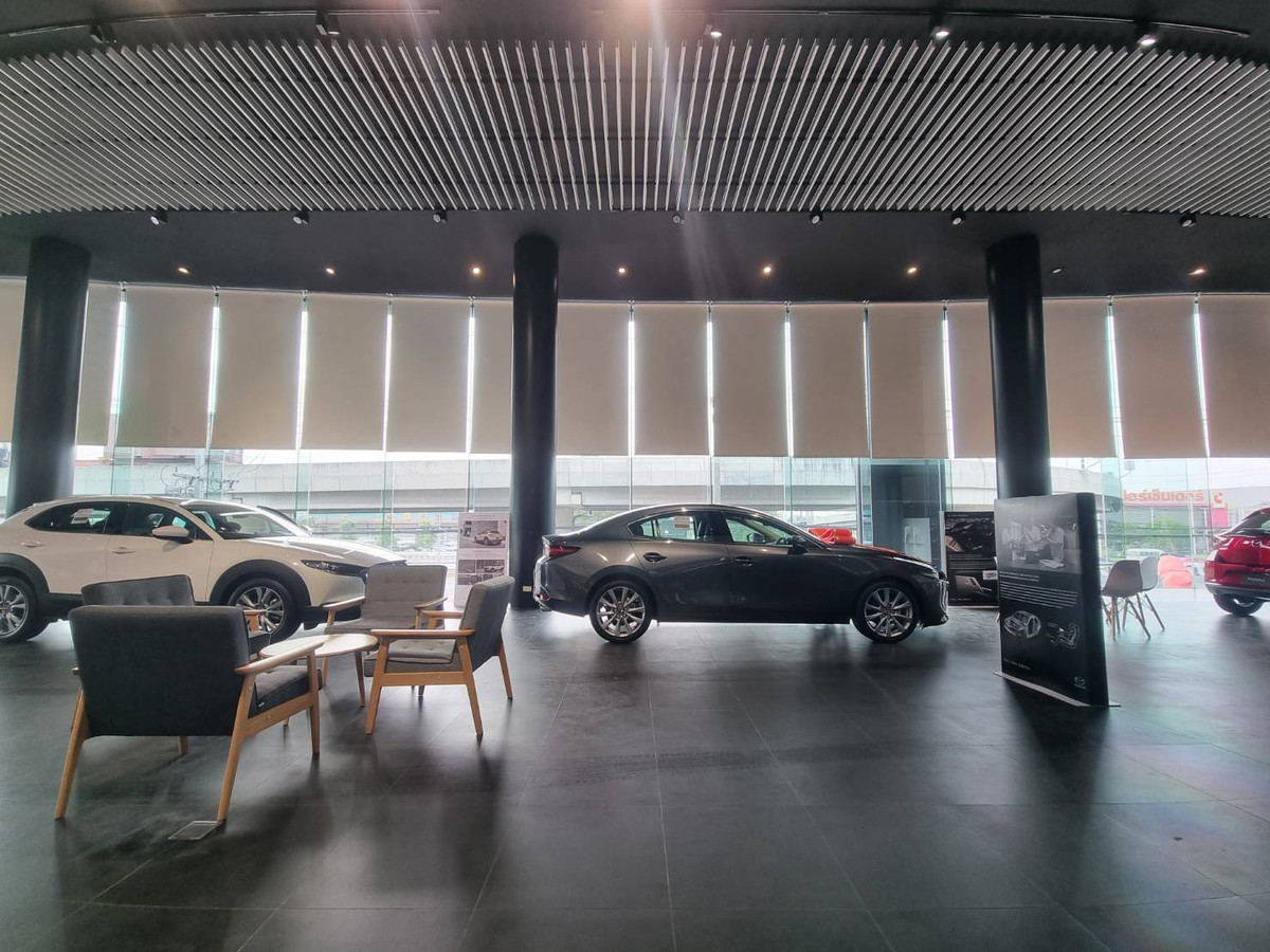 ให้เช่าโชว์รูมปทุมธานี รังสิต ธรรมศาสตร์ : ให้เช่าโชว์รูมรถยนต์พร้อมศูนย์บริการขนาดใหญ่บนเนื้อที่ 3-2-0 ไร่ พื้นที่รวม 5,487 ตร.ม. @ พหลโยธิน-รังสิต