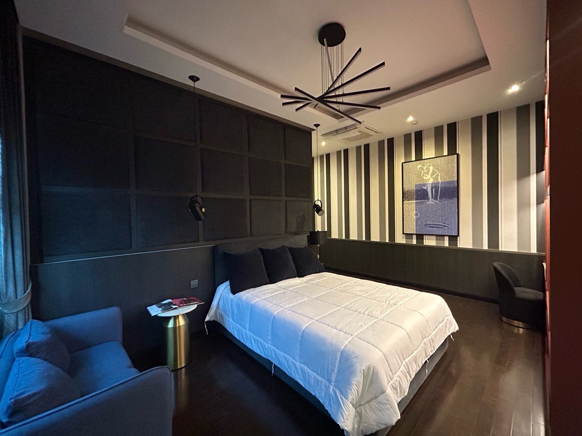 บ้านบางนา แบริ่ง ลาซาล : ให้เช่า / ขายบ้านเเกรนด์บางกอกบูเลอวาร์ด ราคาเสนอได้ค่ะ