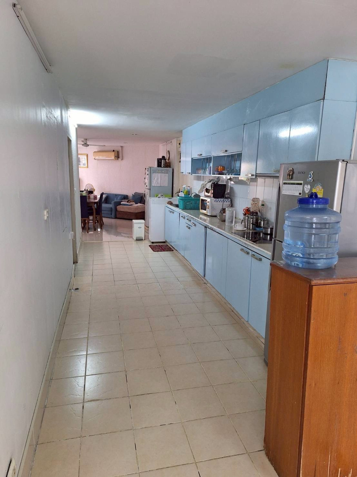 ขายคอนโดสาทร นราธิวาส : ขายคอนโด 4 ห้องนอน 4 ห้องน้ำ นราธิวาส สาทร ห้องใหญ่ใจกลางเมือง ทำเลทอง