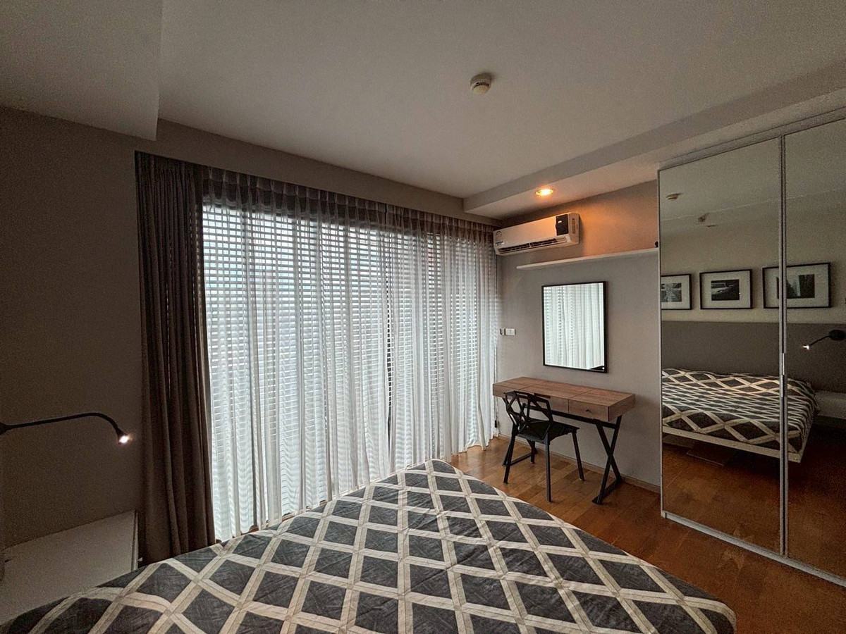 For RentCondoLadprao, Central Ladprao : For rent, The Line Phahonyothin Park, high floor, open city view, beautiful room, ready to move in, 18,000 baht, The Line Phahonyothin Park Condo, opposite Central Ladprao. Next to Lotus Lat Phrao, walk to BTS Lat Phrao Intersection just 300 meters.