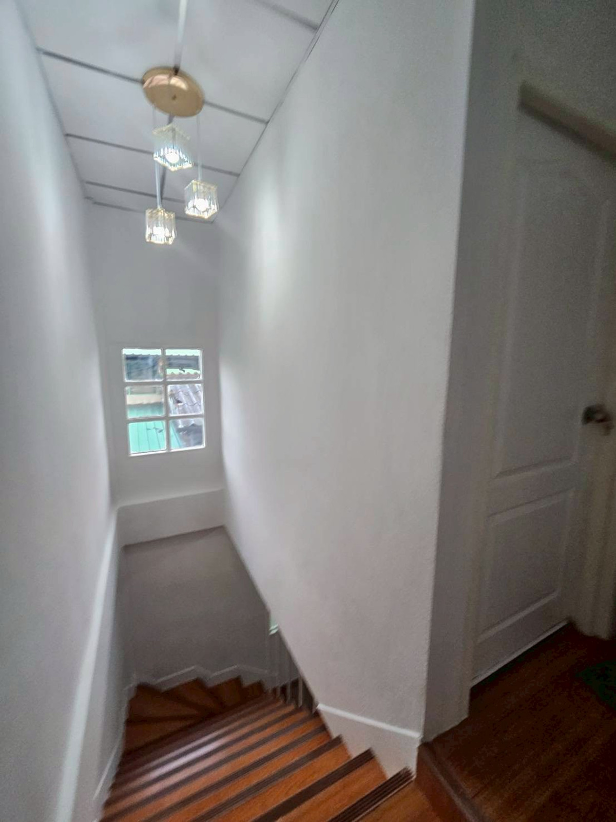 ขายทาวน์โฮมรามคำแหง หัวหมาก : ขายทาวน์เฮาส์ 2 ชั้น หมู่บ้านปรีชา 8 บ้านรีโนเวทใหม่พร้อมอยู่ ราคาดีมาก (N.1936)