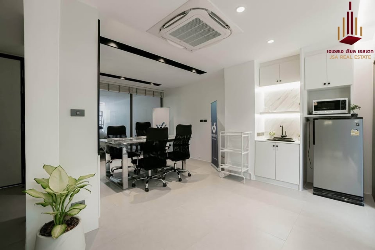 ขายทาวน์โฮมลาดพร้าว เซ็นทรัลลาดพร้าว : ✨ For Sale:  LUXE 35 Ratchada-Ladprao ✨ 💰 Only 20,900,000 THB