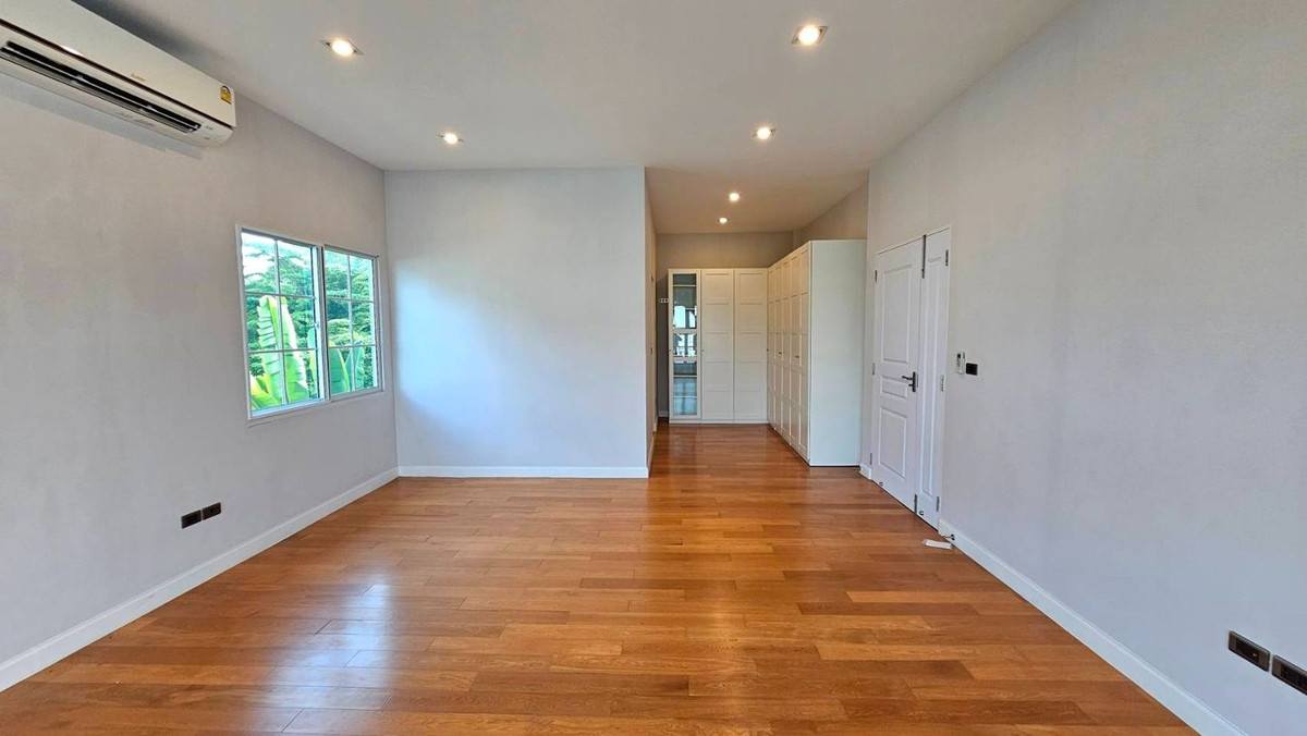 For SaleHouseLadkrabang, Suwannaphum Airport : 113.5 sq m, 3 bedrooms, 4 bathrooms, 2-story detached house, Two Grand Monaco, Bangna Wongwaen.