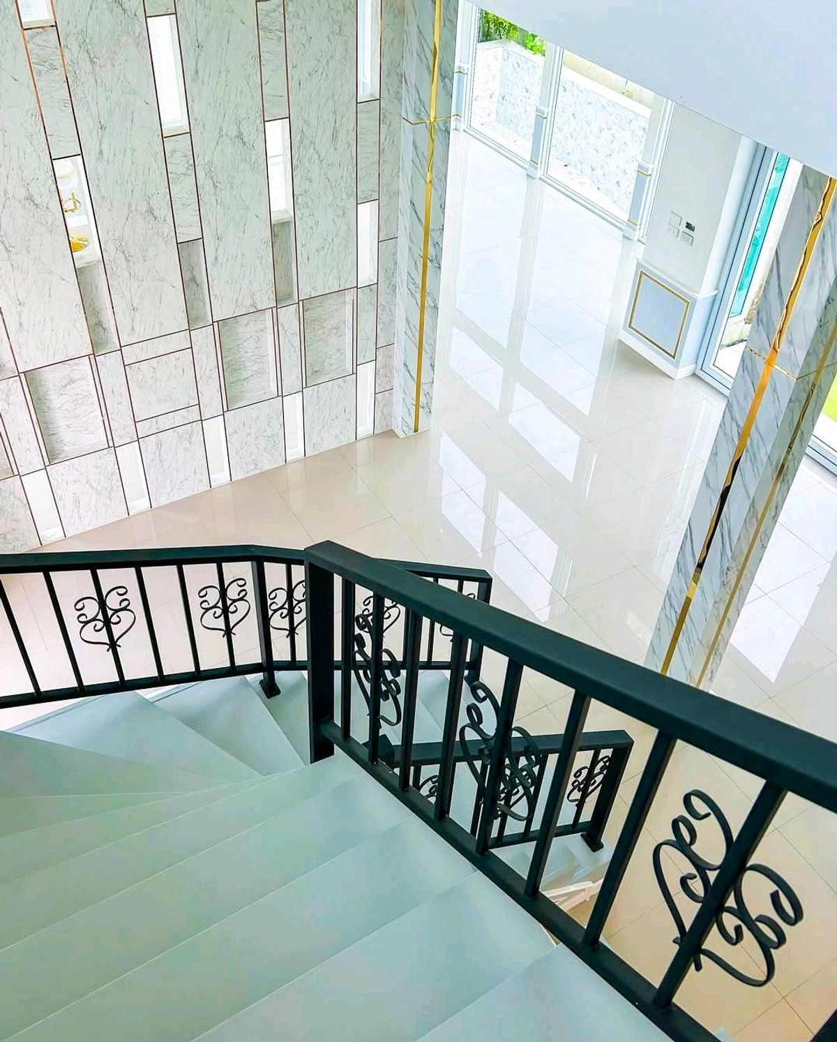 ขายพัทยา บางแสน ชลบุรี สัตหีบ : 🏡 EDEN LUXURY VILLAS – วิลล่าสุดหรูใจกลางโซนกอล์ฟระดับโลก ชลบุรี