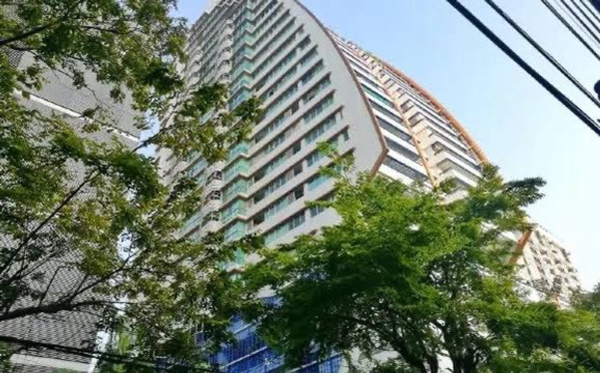 ขายคอนโดสาทร นราธิวาส : ✨ ห้องหรูดีไซน์พรีเมียม ในราคาที่คุณฝันถึง St. Louis Grand Terrace คุ้มกว่านี้ไม่มีอีกแล้ว 🎉