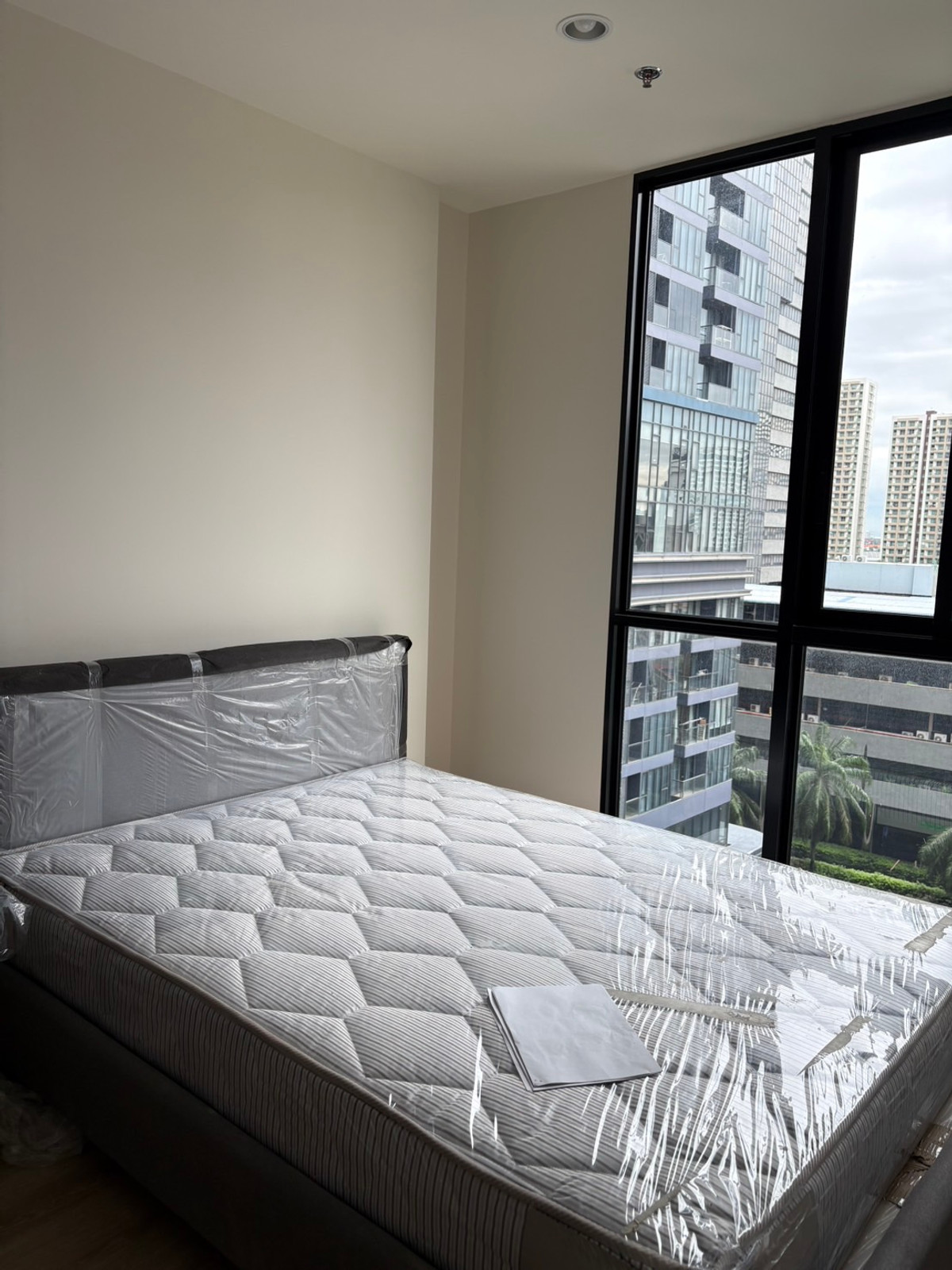 For SaleCondoRama9, Petchburi, RCA : 🔥Selling down payment NueDistrictR9 3.45 Mb⚡️ 30Sqm, beautiful view🔥If interested, contact Putter 0928895628💫