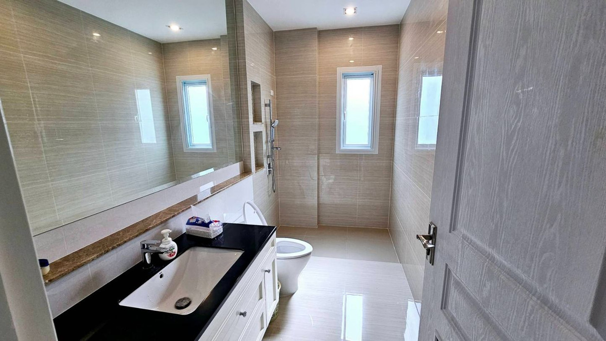 For SaleHouseLadkrabang, Suwannaphum Airport : 113.5 sq m, 3 bedrooms, 4 bathrooms, 2-story detached house, Two Grand Monaco, Bangna Wongwaen.