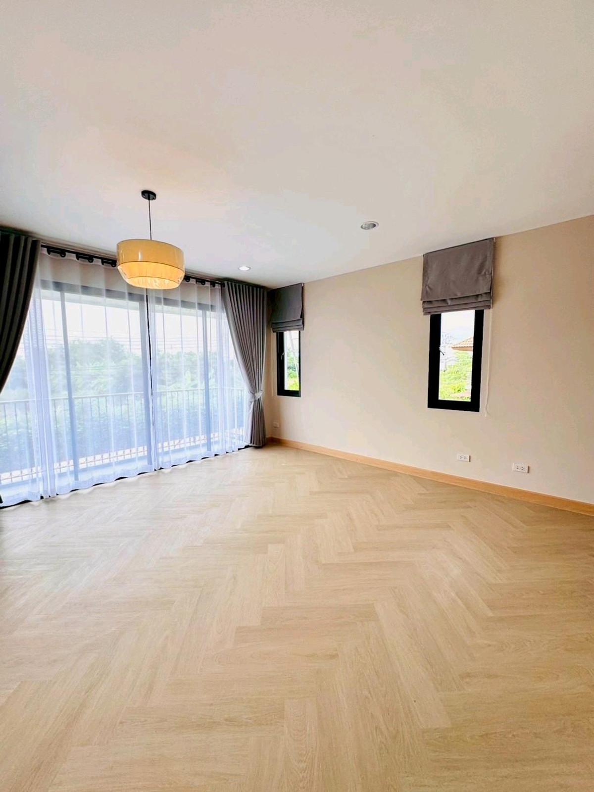 For SaleHouseNawamin, Ramindra : 2-story detached house for sale, Tuscana Village Phraya Suren 41 Pink Line Near Fashion Island Department Store, The Promenade, Makro, Big C, Lotus, The Jazz along Khlong Song, Hathaimit Market, Minburi Market, Thai Watsadu, HomePro, renovated and ready t