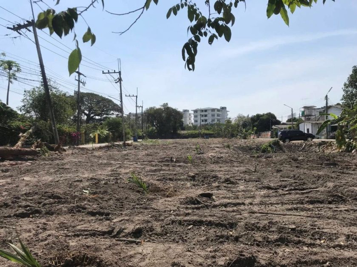 ขายที่ดินพัทยา บางแสน ชลบุรี สัตหีบ : ขายที่ดิน ทำเลศักยภาพสูง ใจกลาง EEC อำเภอเมือง ชลบุรี