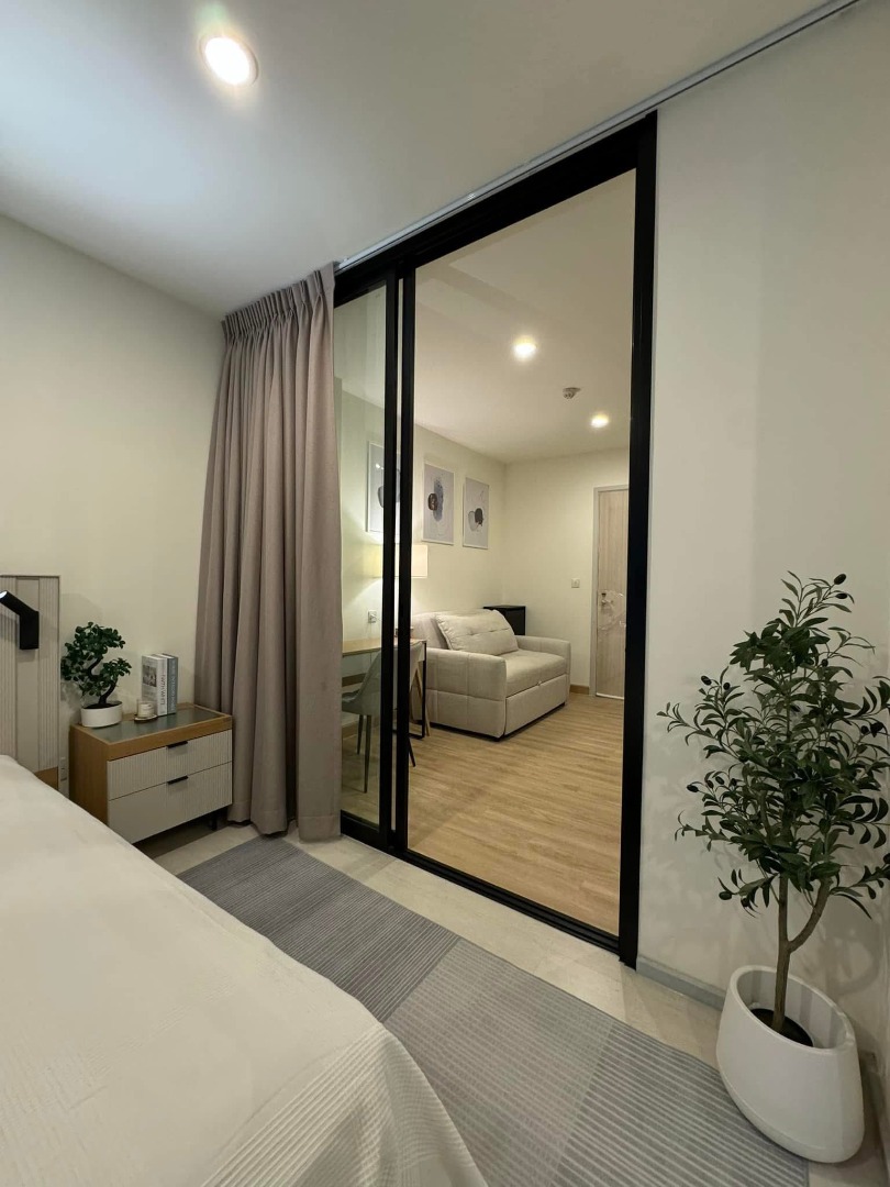 For RentCondoRama9, Petchburi, RCA : 🔥For Rent Now🔥 Life Asoke, East-facing, unobstructed view, quiet, no buildings blocking the view, fully furnished, ready to move in, near MRT Phetchaburi.