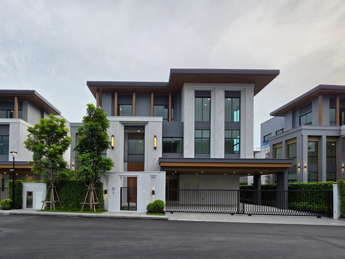 For SaleHousePattanakan, Srinakarin : Very special ‼️CINQUIEME Krungthep Kreetha size 655 Sq.m 4 bed 5 bath special only 65,000,000 MB