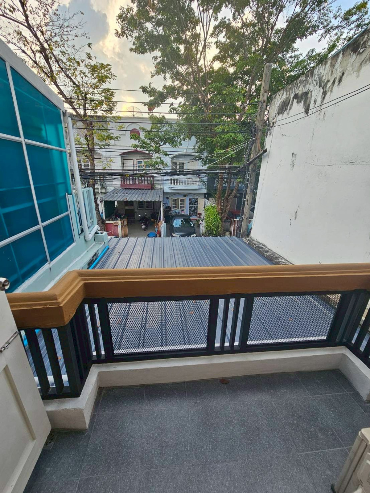 ขายทาวน์โฮมรามคำแหง หัวหมาก : ขายทาวน์เฮาส์ 2 ชั้น หมู่บ้านปรีชา 8 บ้านรีโนเวทใหม่พร้อมอยู่ ราคาดีมาก (N.1936)