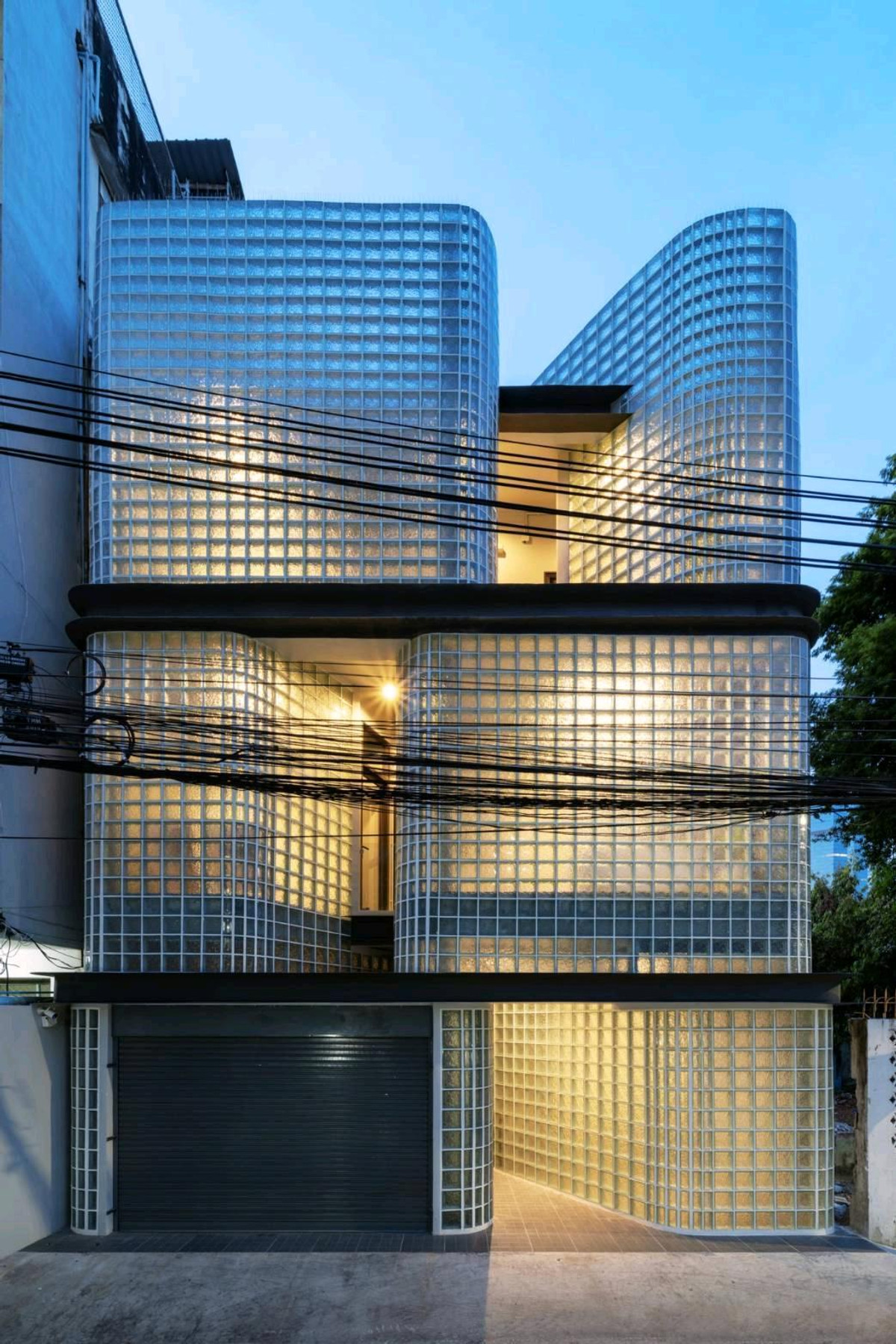 ขายบ้านสาทร นราธิวาส : ขาย ตึกบล็อกแก้ว ใจกลางสาทร