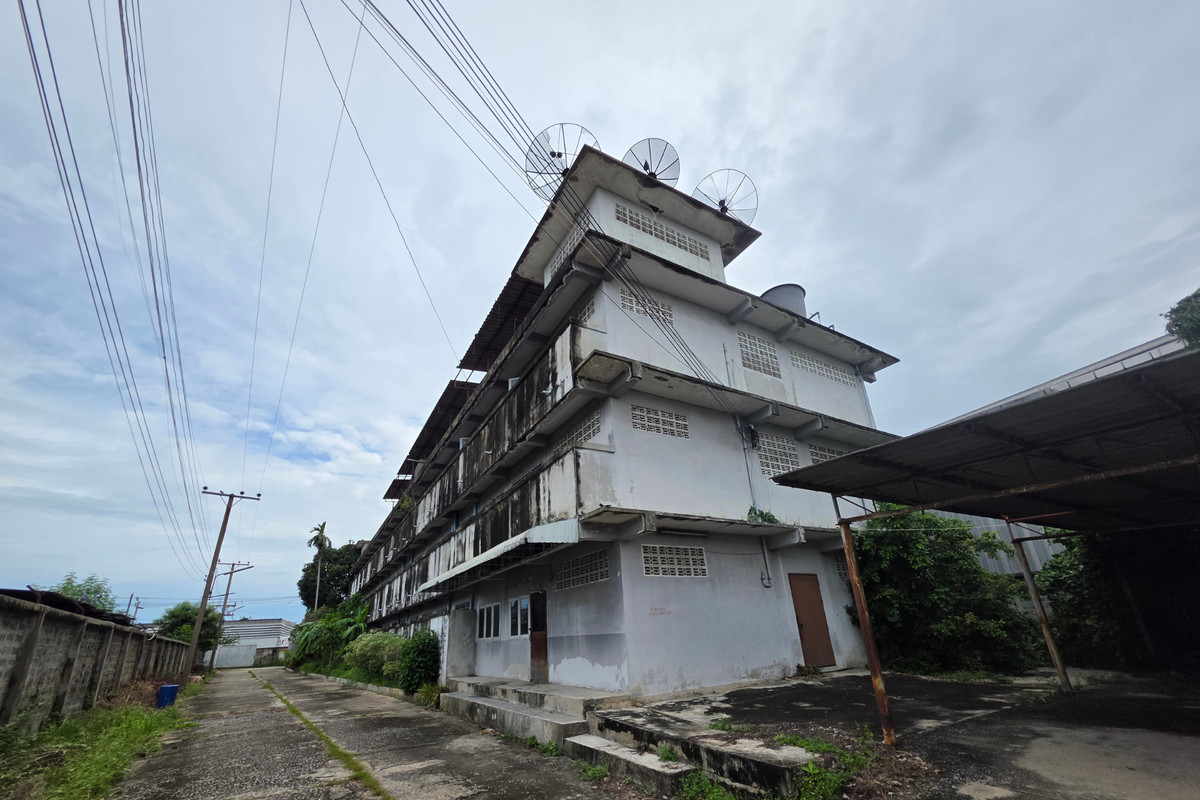 For SaleFactoryRathburana, Suksawat : Industrial land with factory buildings for sale at Suksawat 84 Purple zone with Ror Ngor 4 license