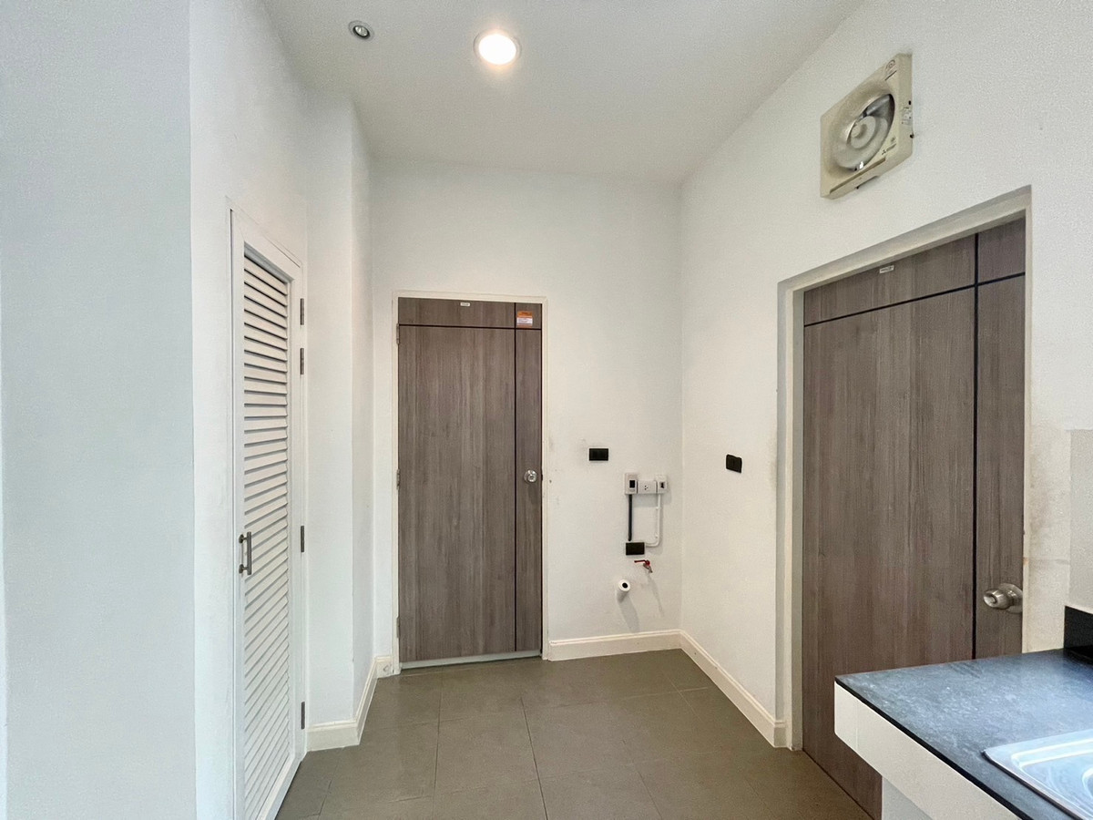 For SaleHouseBang kae, Phetkasem : Corner house, 86 sq m, 3 bedrooms, 3 bathrooms, 2-story detached house, The City Ratchaphruek, Charan 13.