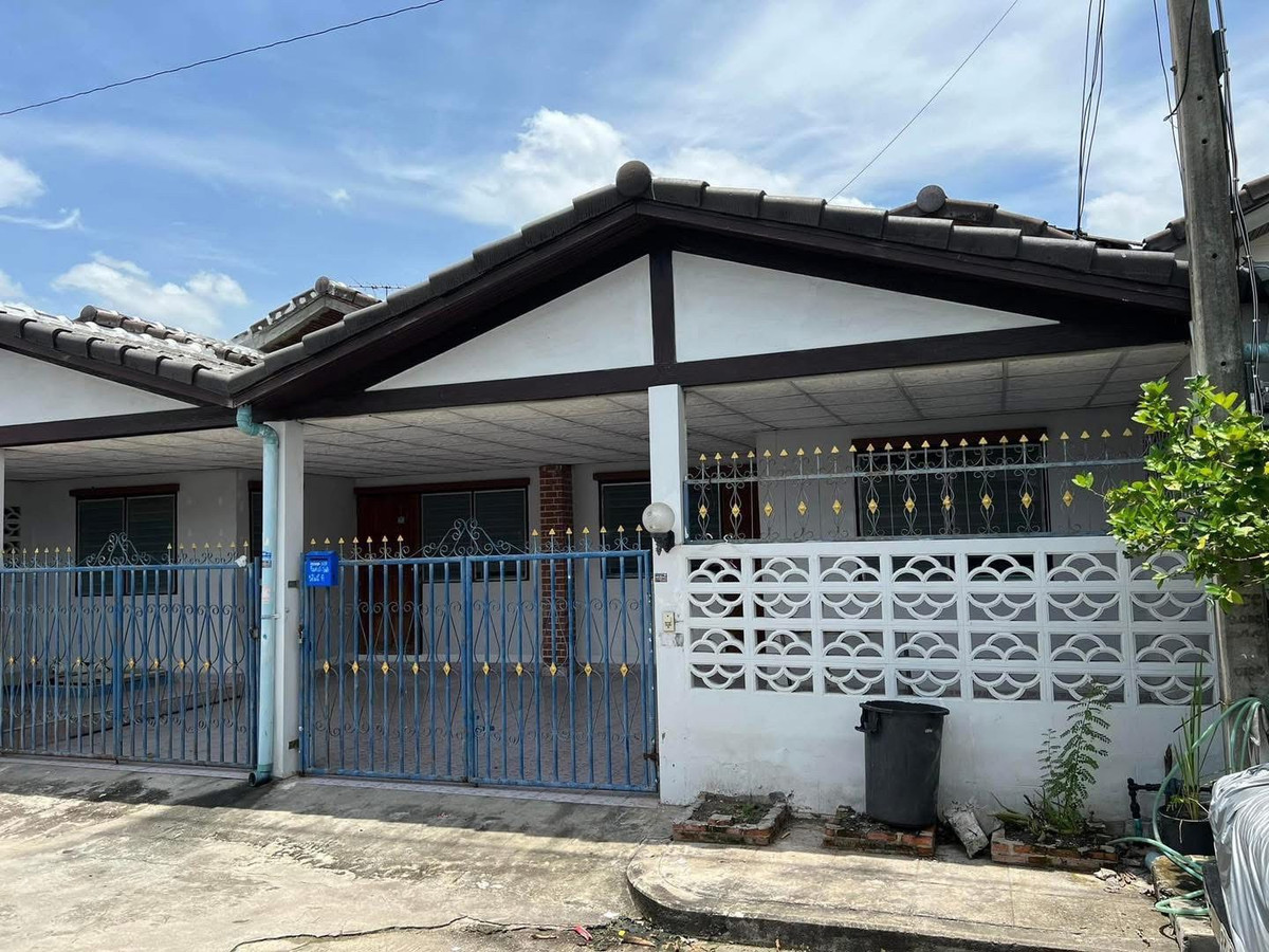 For SaleTownhomePathum Thani,Rangsit, Thammasat : ME2500323 House for sale, ready to move in, Green Garden Home Village, Khlong 11, Rangsit-Nakhon Nayok.