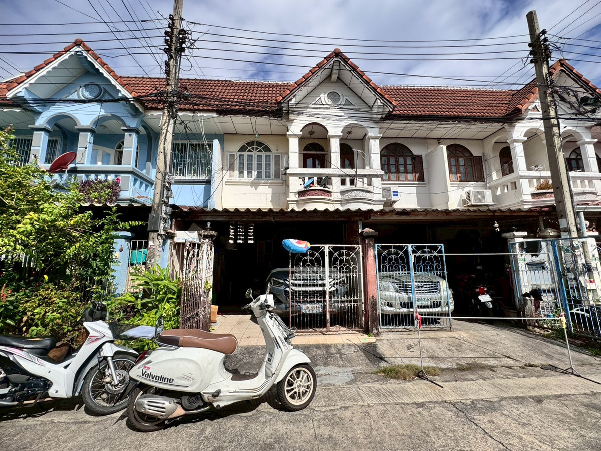 ขายทาวน์โฮมเกษตรศาสตร์ รัชโยธิน : ขายทาวน์เฮ้าส์ 2 ชั้น หมู่บ้านเสนาวิลล่า3 ซอยคู้บอน27แยก10 **น่าลงทุน** (N.1933)