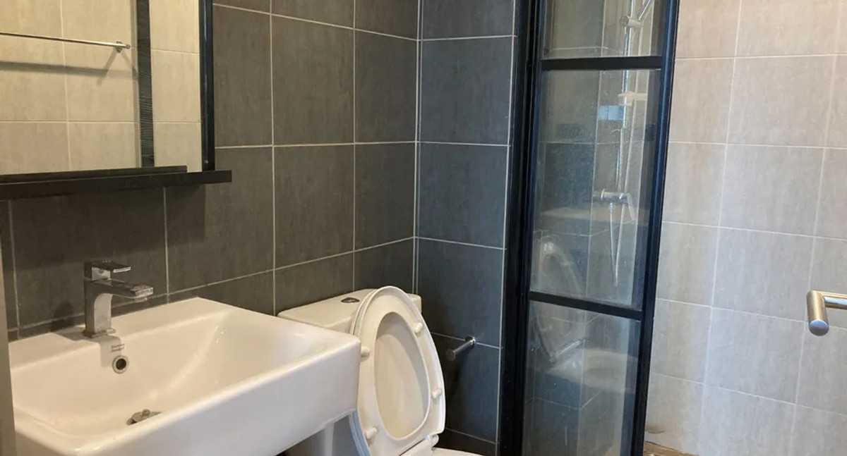 ขายคอนโดพระราม 9 เพชรบุรีตัดใหม่ RCA : ขายด่วน 1 นอน ชั้น 34 วิวเมือง ราคาต่ำกว่าประเมิน