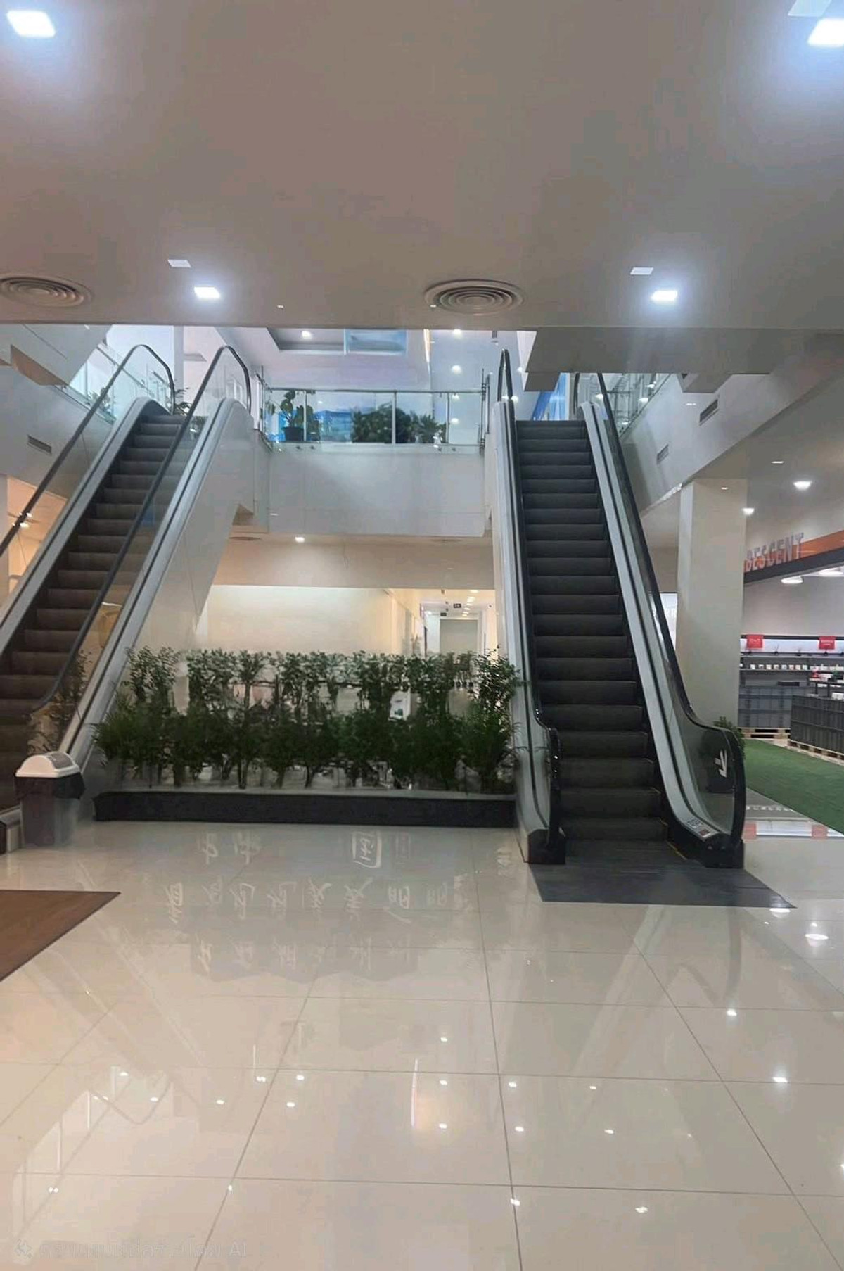 ให้เช่าสำนักงานรัชดา ห้วยขวาง : 🔥🔥🔥ให้เช่าอาคารสำนักงานขนาดใหญ่ 5 ชั้น ติดถนนรัชดาภิเษก🏢🏢🏢