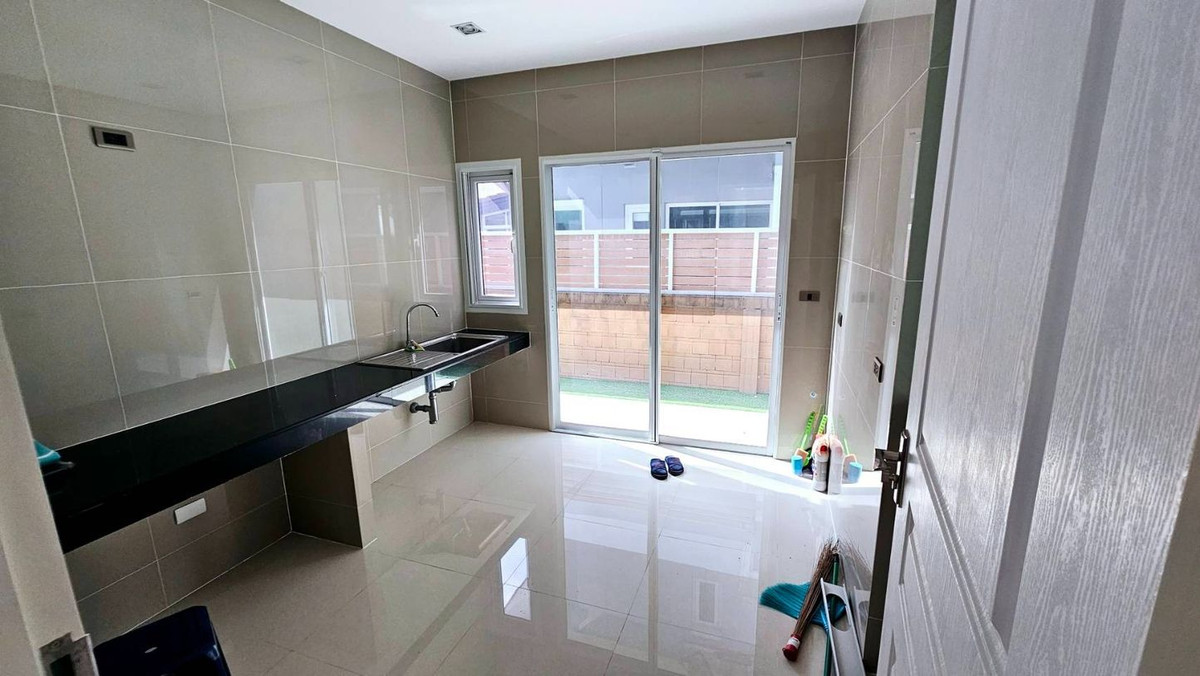 For SaleHouseLadkrabang, Suwannaphum Airport : 113.5 sq m, 3 bedrooms, 4 bathrooms, 2-story detached house, Two Grand Monaco, Bangna Wongwaen.