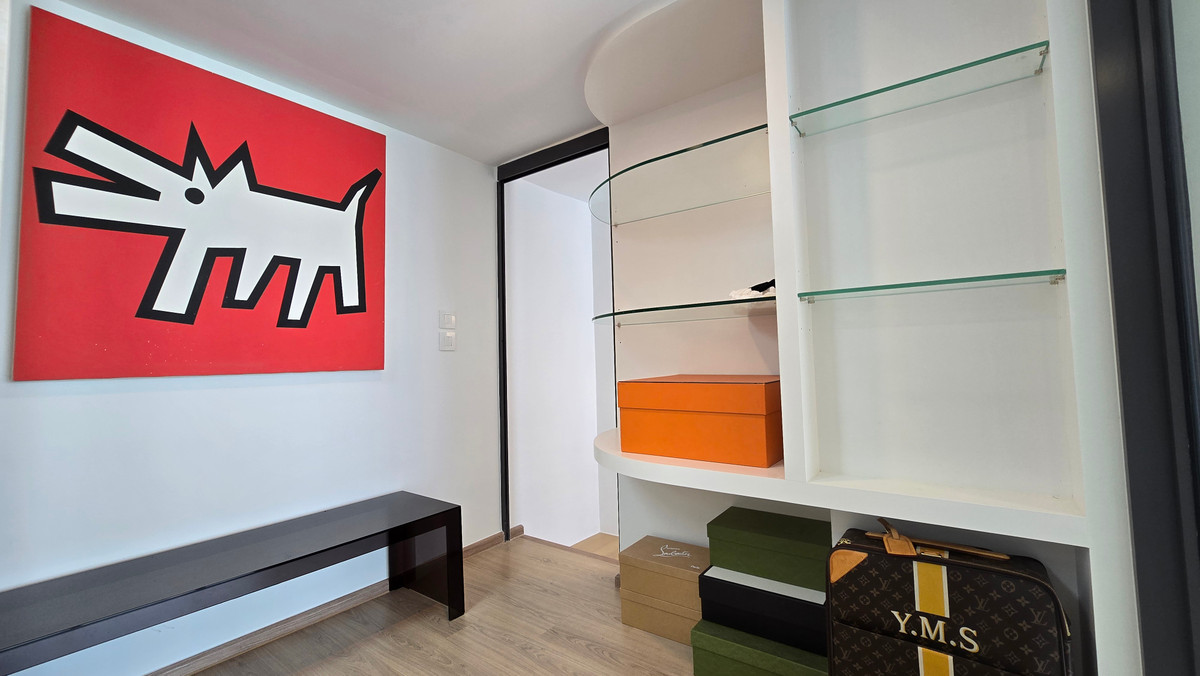 ขายคอนโดคลองเตย กล้วยน้ำไท : ขายด่วน! Life Rama4 Asoke Vertiplex ชั้น33 เพดานสูง 4.4 ม. | วิวสวนเบญจกิติ + สุขุมวิท | เฟอร์ฯแบรนด์หรูครบ พร้อม Art Pieces