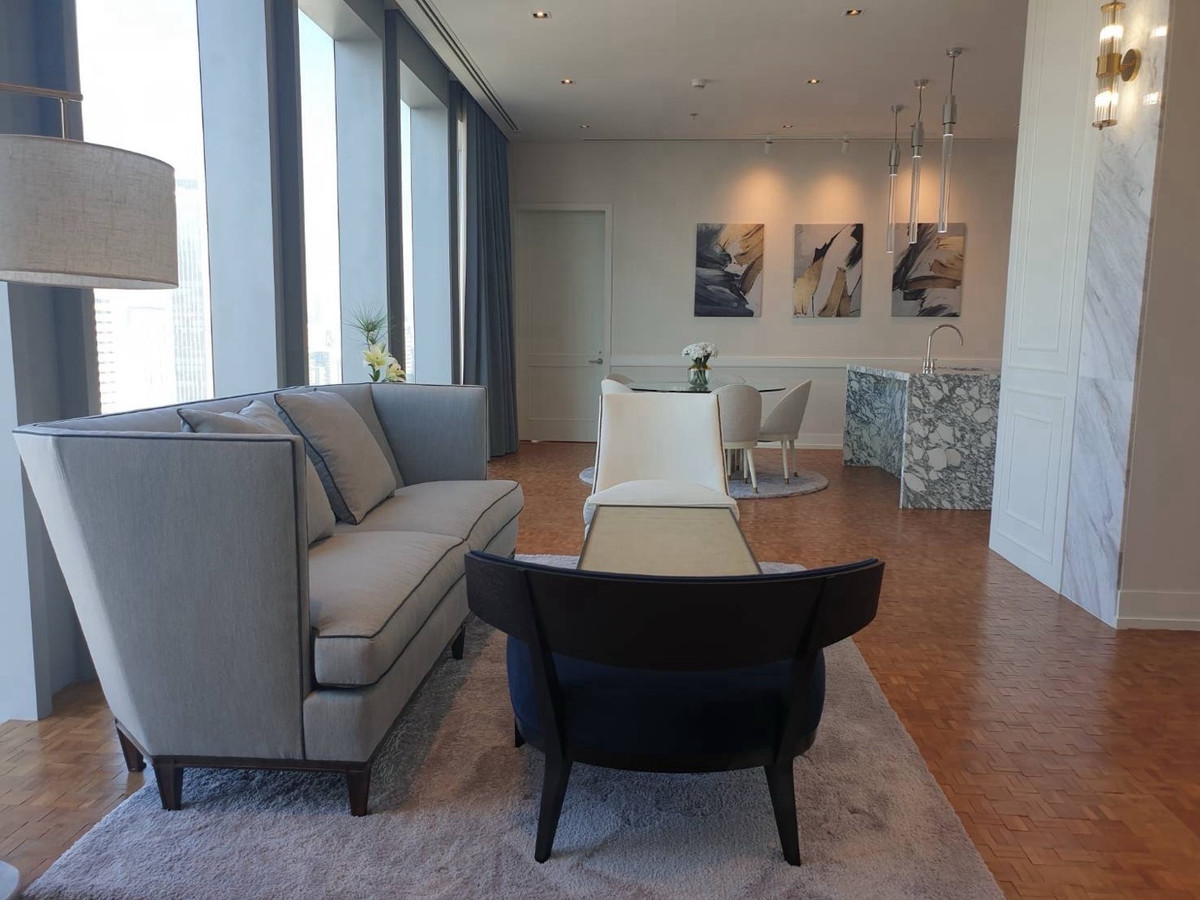 ให้เช่าคอนโดสาทร นราธิวาส : Hit Deal🔥The Ritz-Carlton Residences Bangkok 2 Bedrooms, 2 Bathrooms, 1 Powder Room
Size: 145,55 SQM The rent is only 160,000 ‼️🎉