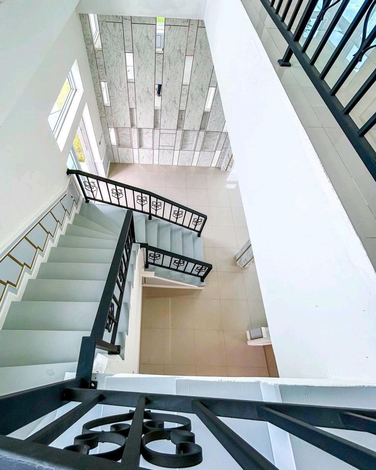 ขายพัทยา บางแสน ชลบุรี สัตหีบ : 🏡 EDEN LUXURY VILLAS – วิลล่าสุดหรูใจกลางโซนกอล์ฟระดับโลก ชลบุรี