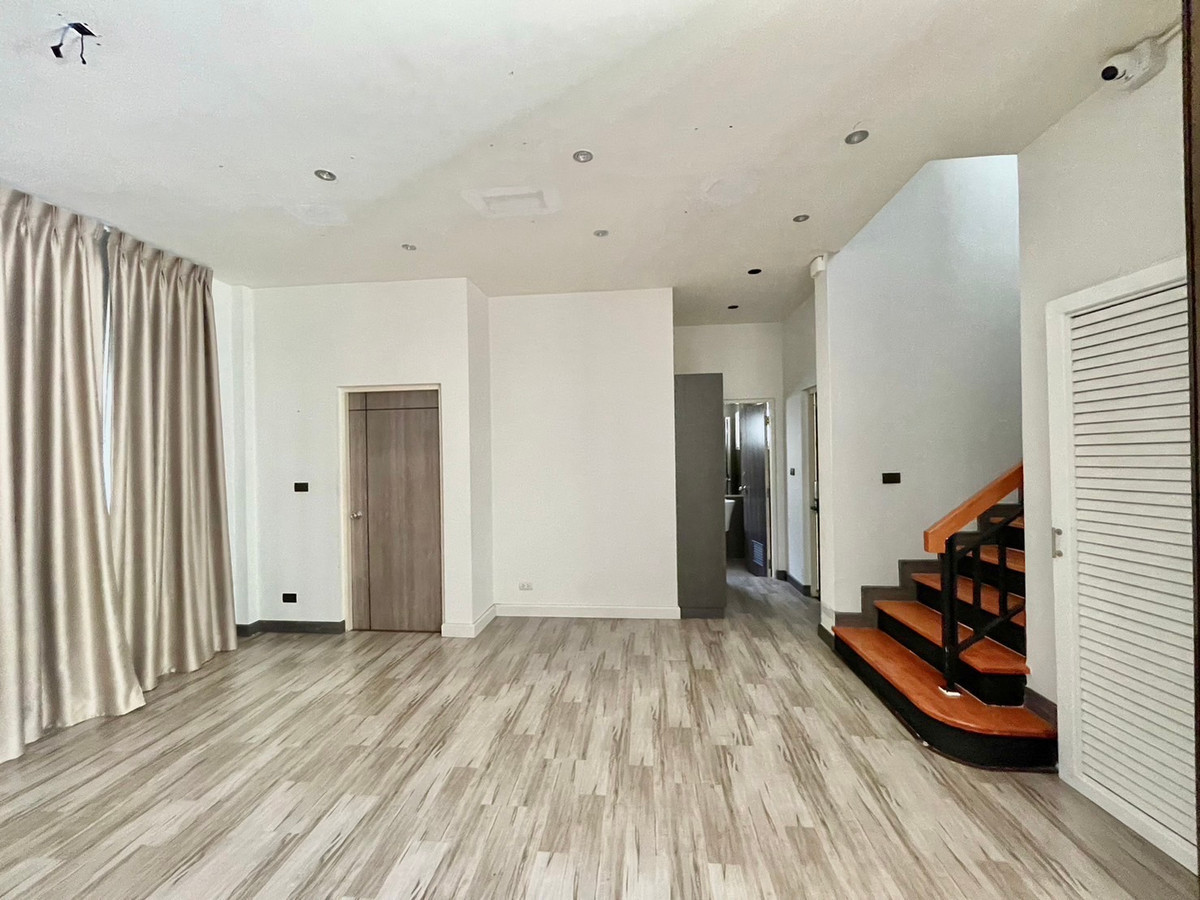 For SaleHouseBang kae, Phetkasem : Corner house, 86 sq m, 3 bedrooms, 3 bathrooms, 2-story detached house, The City Ratchaphruek, Charan 13.