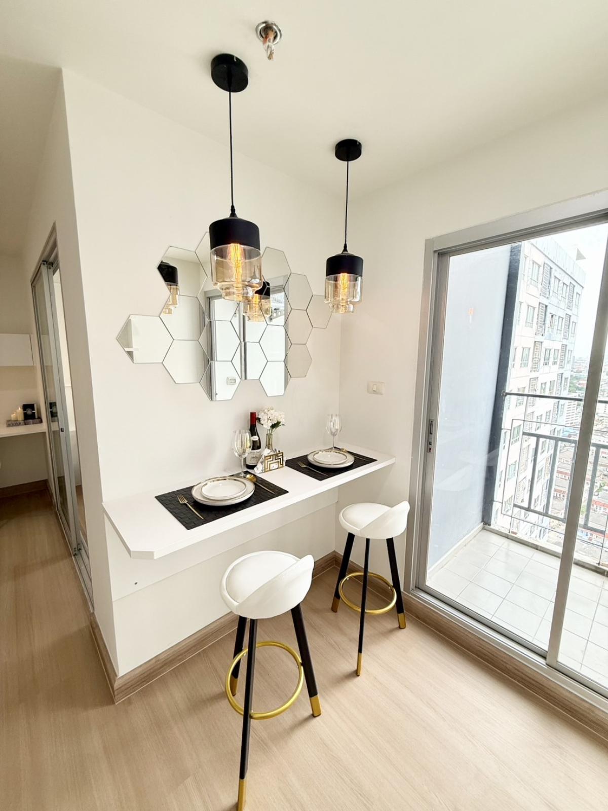 For SaleCondoPinklao, Charansanitwong : 🔥For Sale 🌟Newly Renovated 🧳Move-In Ready 🏢Condo The Trust Residence Pinklao 29.3 sq.m.