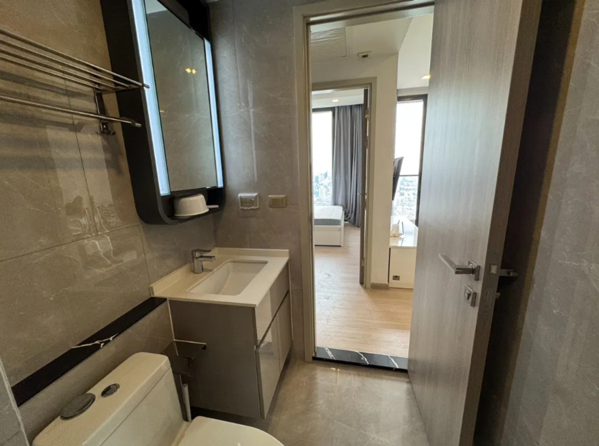 ให้เช่าคอนโดพระราม 9 เพชรบุรีตัดใหม่ RCA : One Nine Five 58 sq.m. Please add LINE ID @806qphgn o8415o5483 