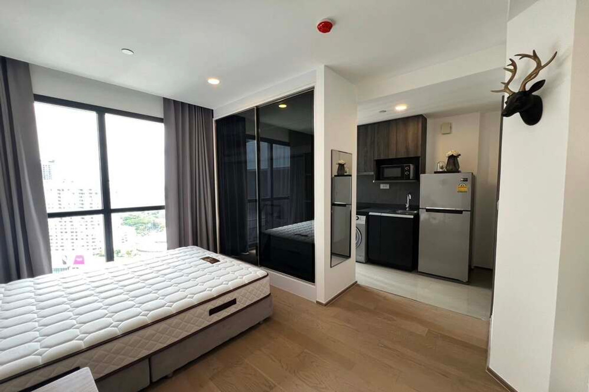 For SaleCondoSiam Paragon ,Chulalongkorn,Samyan : 🔥 Sale with tenant !!🔥 high floor 25++, North Facing, modern style!! Code C20251200016..........Ashton Chula - Silom, Studio room, 1 bathroom, furnished, Special Deal!! 📣📣