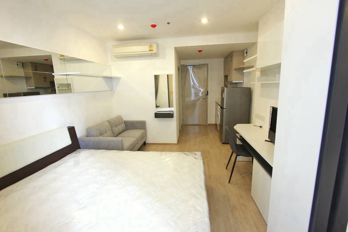 ให้เช่าคอนโดสยาม จุฬา สามย่าน : For Rent!! Ideo Q Chula – Samyan 🌆💖 Studio | 22 sq.m. | 💰 Rent : 18,000 THB/month 📞 Contact : Aomam (Agent) Tel./Line ID : 095-587-1692 WhatsApp : +66 95 587 1692