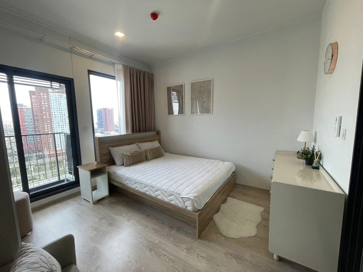 ให้เช่าคอนโดพระราม 9 เพชรบุรีตัดใหม่ RCA : The Tree Pattanakarn Ekkamai ⭐️ขนาด 1 ห้องนอน 1 ห้องน้ำ 
⭐️ขนาด 26ตรม