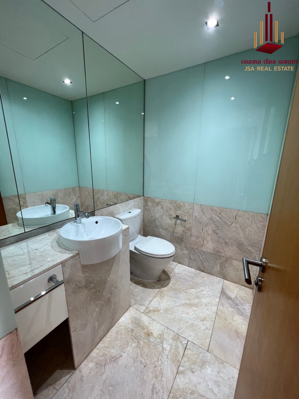 For RentCondoSathorn, Narathiwat : ✨ For Rent: The Met Condo ✨ 💰 Only 120,000 THB/month