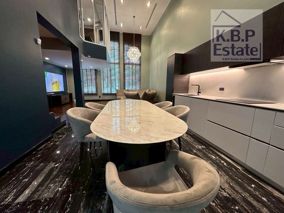 ทาวน์โฮมสุขุมวิท อโศก ทองหล่อ : ขาย / ให้เช่า บ้านกลางกรุง ทองหล่อ – บ้านทำใหม่ ใจกลางทองหล่อ ตกแต่งอย่างดีมากที่สุด ((พร้อมเข้าอยู่))