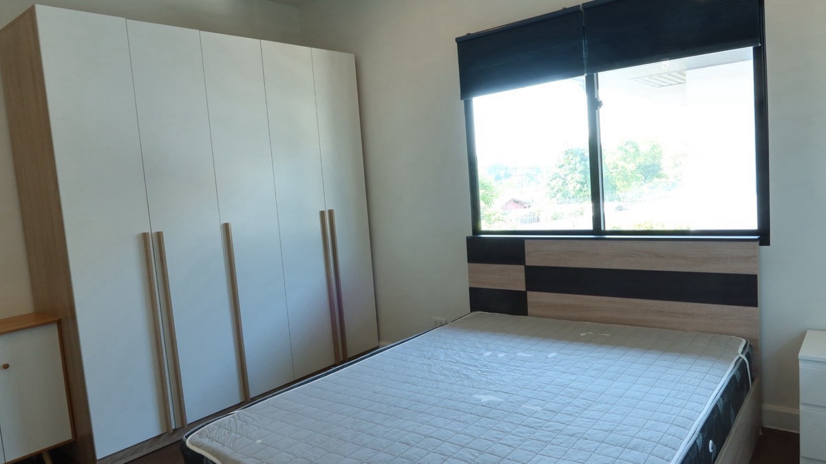 For RentHousePattanakan, Srinakarin : Single house for rent, Setthasiri Phatthanakan, 4 bedrooms, fully furnished, pets allowed.