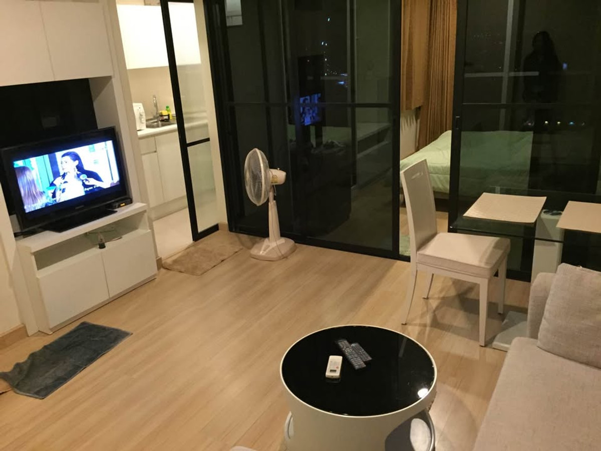 ขายคอนโดโชคชัย4 ลาดพร้าว71 : Tree Condo Ladprao 27 / 1 Bedroom (SALE WITH TENANT), ทรี คอนโด ลาดพร้าว 27 / 1 ห้องนอน (ขายพร้อมผู้เช่า) TARN106
