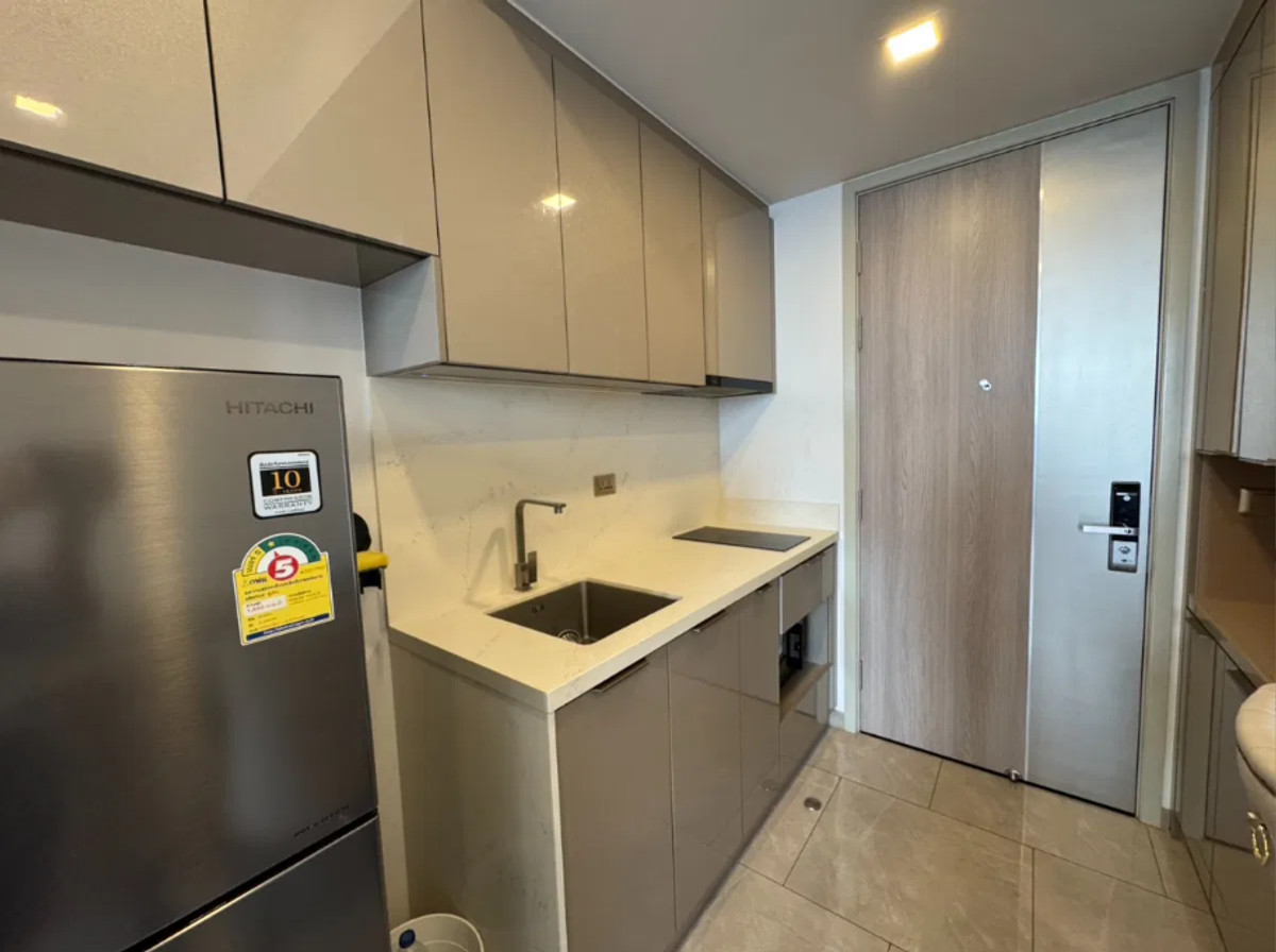 ให้เช่าคอนโดพระราม 9 เพชรบุรีตัดใหม่ RCA : One Nine Five 58 sq.m. Please add LINE ID @806qphgn o8415o5483 