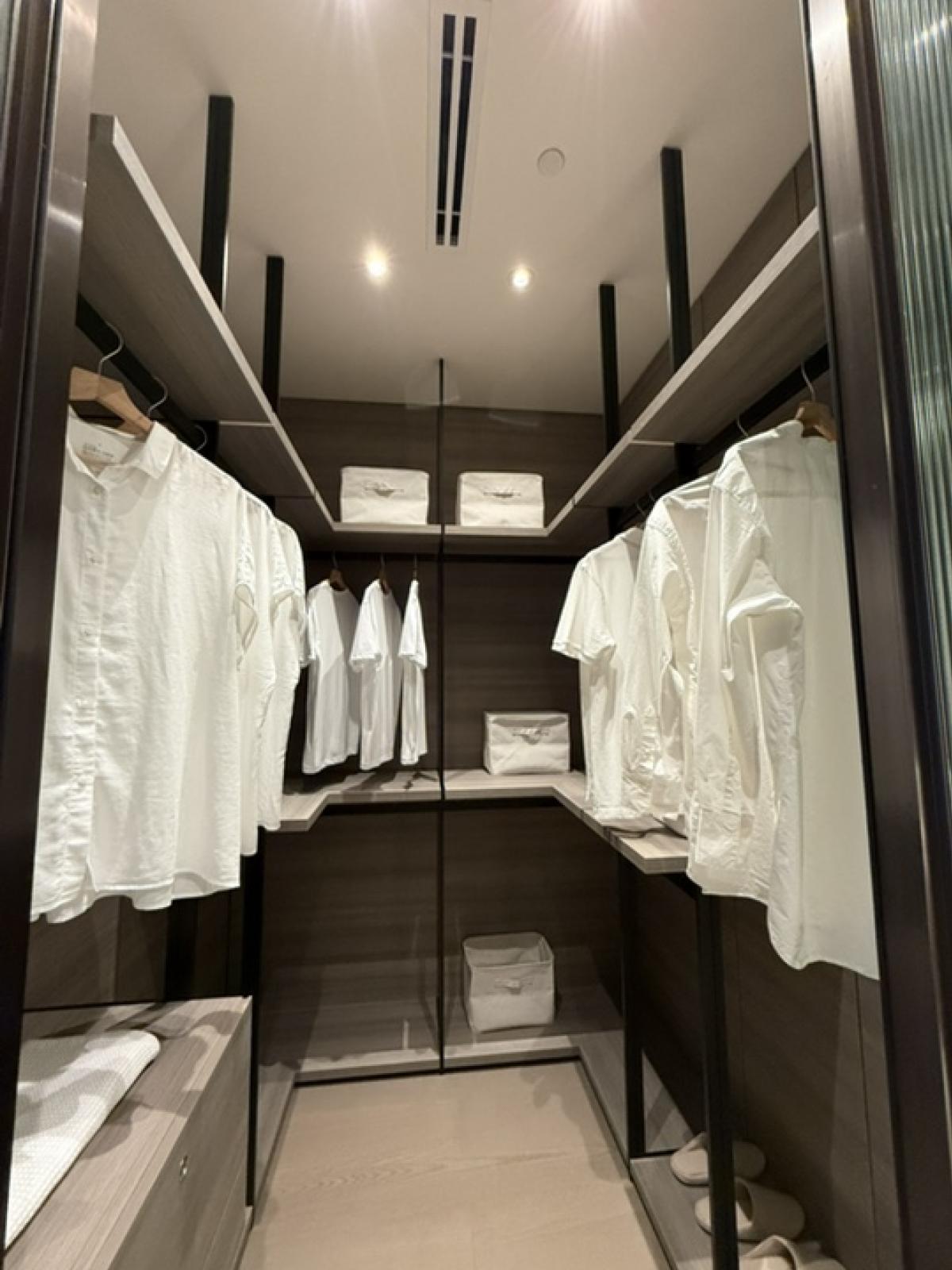 For SaleCondoWitthayu, Chidlom, Langsuan, Ploenchit : ✨ SCOPE Lang Suan — 1 Bedroom, world class luxury ✨ Large room 83 sq m. Very rare location in the heart of Lang Suan 🏙️💎 42.xx mb Contact to see the room urgently.