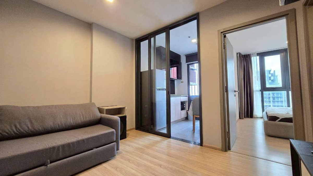 ให้เช่าคอนโดพระราม 9 เพชรบุรีตัดใหม่ RCA : Hot deal the base garden rama 9 ready to move in 