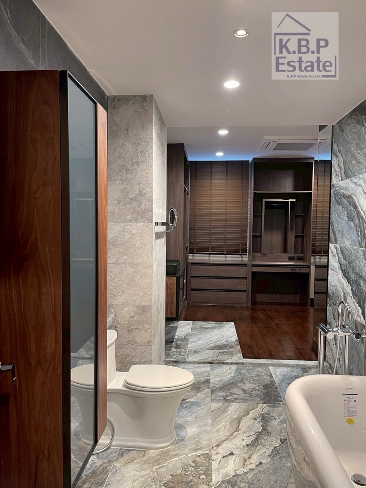 ทาวน์โฮมสุขุมวิท อโศก ทองหล่อ : ขาย / ให้เช่า บ้านกลางกรุง ทองหล่อ – บ้านทำใหม่ ใจกลางทองหล่อ ตกแต่งอย่างดีมากที่สุด ((พร้อมเข้าอยู่))