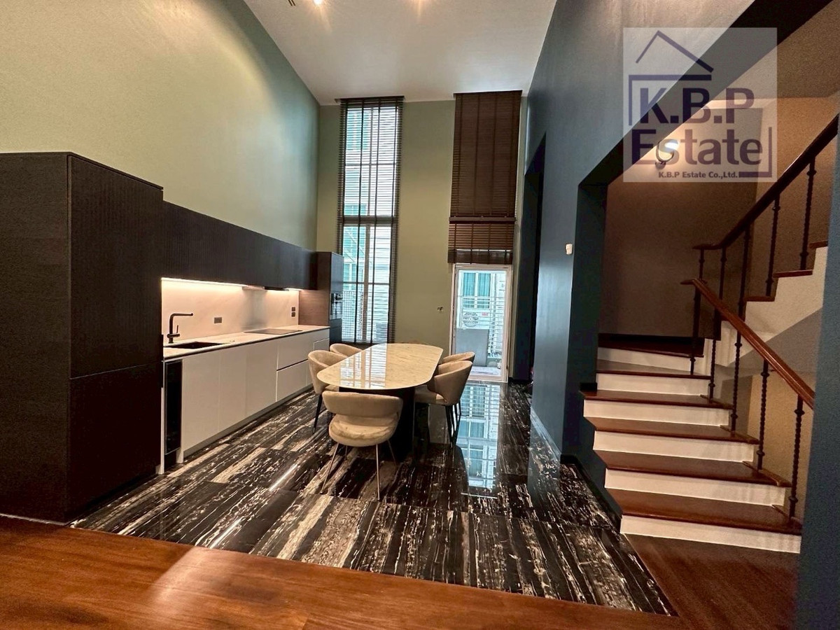 ทาวน์โฮมสุขุมวิท อโศก ทองหล่อ : ขาย / ให้เช่า บ้านกลางกรุง ทองหล่อ – บ้านทำใหม่ ใจกลางทองหล่อ ตกแต่งอย่างดีมากที่สุด ((พร้อมเข้าอยู่))