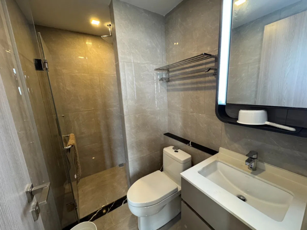 ให้เช่าคอนโดพระราม 9 เพชรบุรีตัดใหม่ RCA : One Nine Five 58 sq.m. Please add LINE ID @806qphgn o8415o5483 