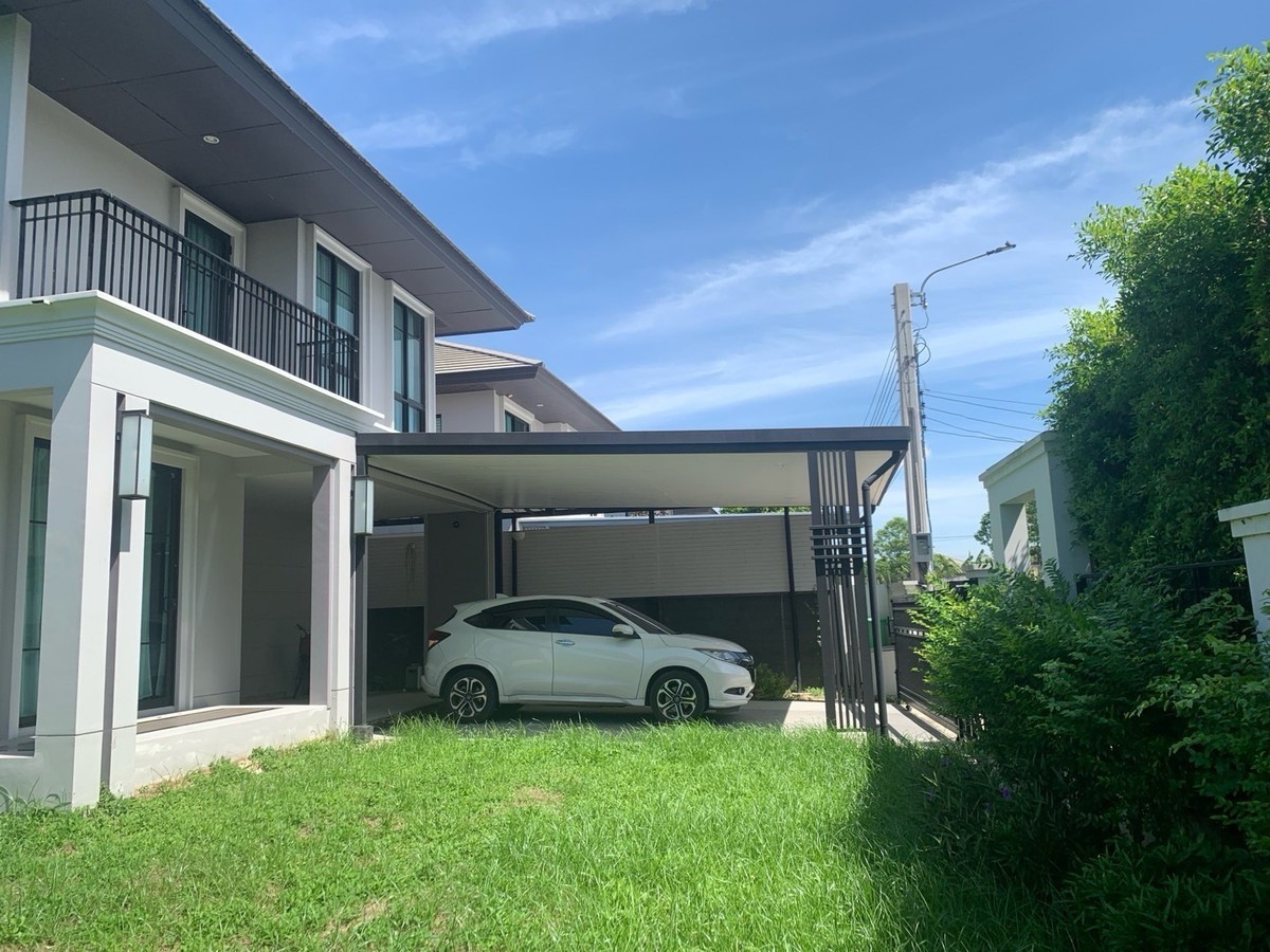 For RentHousePattanakan, Srinakarin : Single house for rent, Setthasiri Phatthanakan, 4 bedrooms, fully furnished, pets allowed.