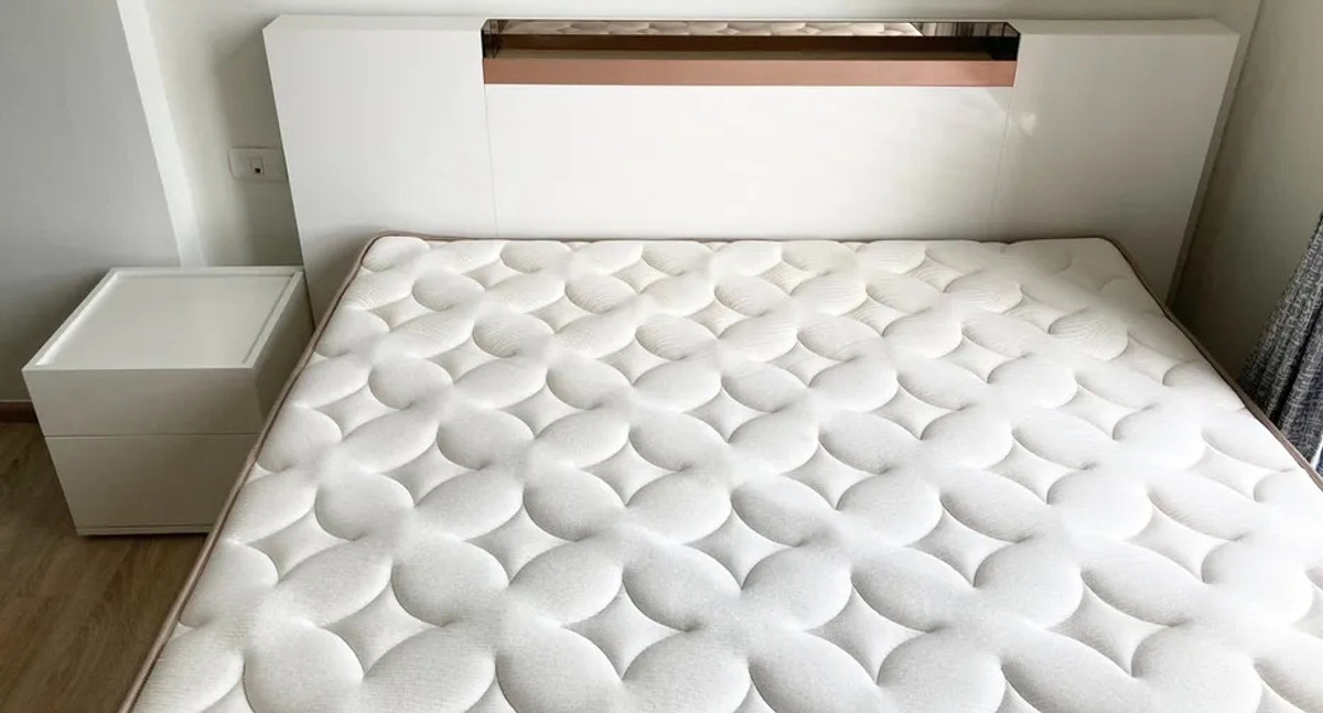 ขายคอนโดพระราม 9 เพชรบุรีตัดใหม่ RCA : ขายด่วนต่ำกว่าราคาประเมิน 1 bed ห้องใหญ่ ชั้น 33