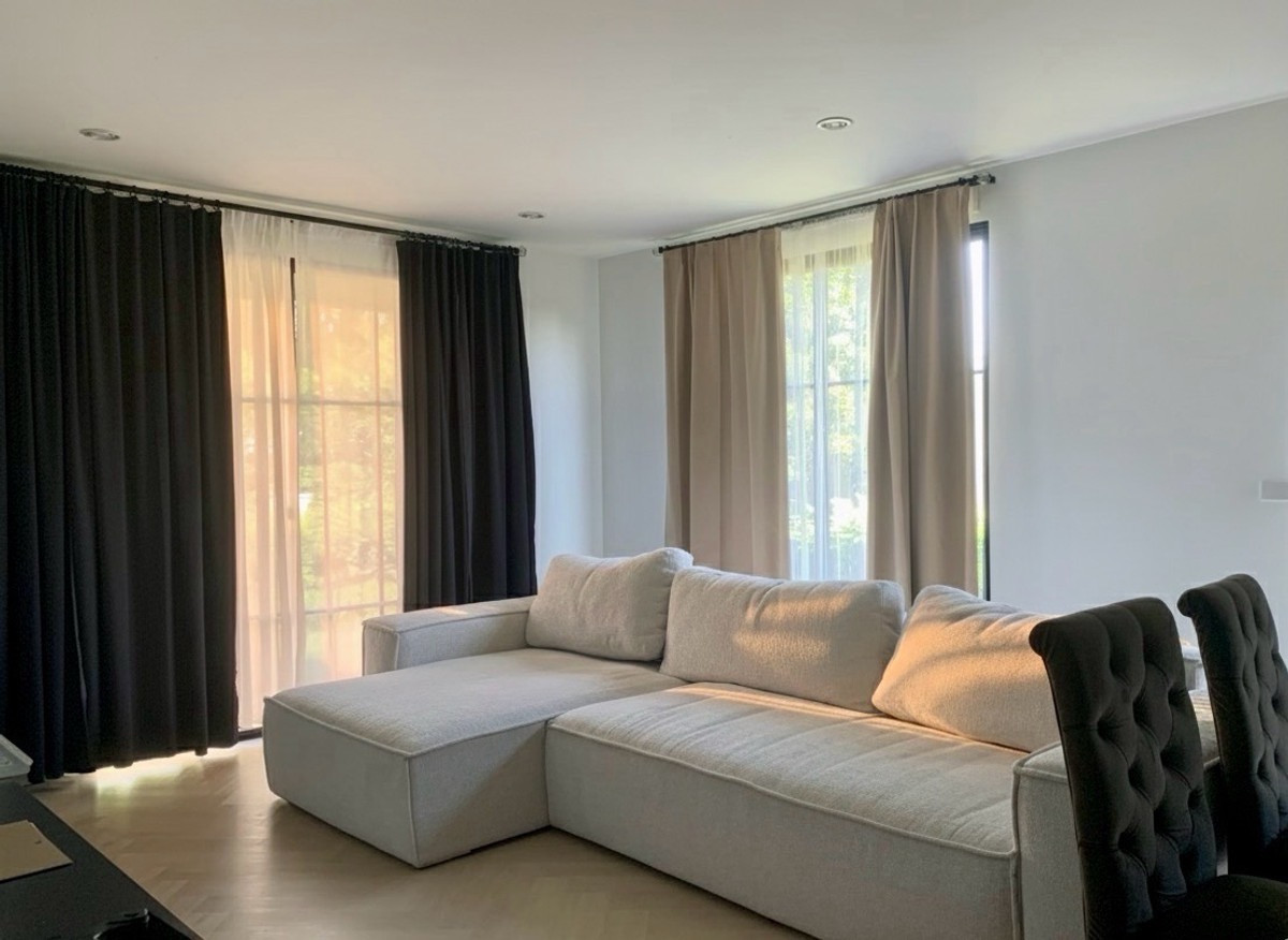 For RentHousePattanakan, Srinakarin : Single house for rent, Setthasiri Phatthanakan, 4 bedrooms, fully furnished, pets allowed.