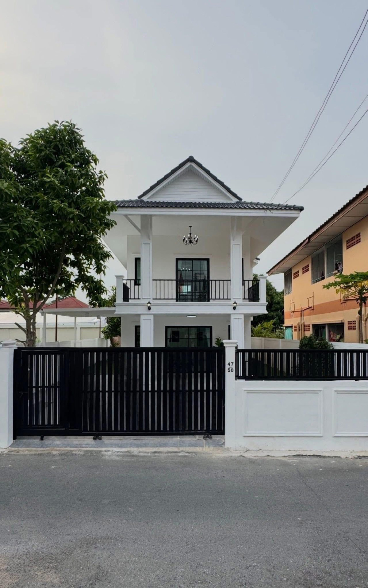 ขายบ้านพัทยา บางแสน ชลบุรี สัตหีบ : บ้านพร้อมที่ดิน เนินพลับหวาน มาบยายเลีย 18/7 / 3 ห้องนอน (ขาย), House with land Noen Plub Wan Mab Yai Lia 18/7 / 3 Bedrooms (FOR SALE) BEWN031