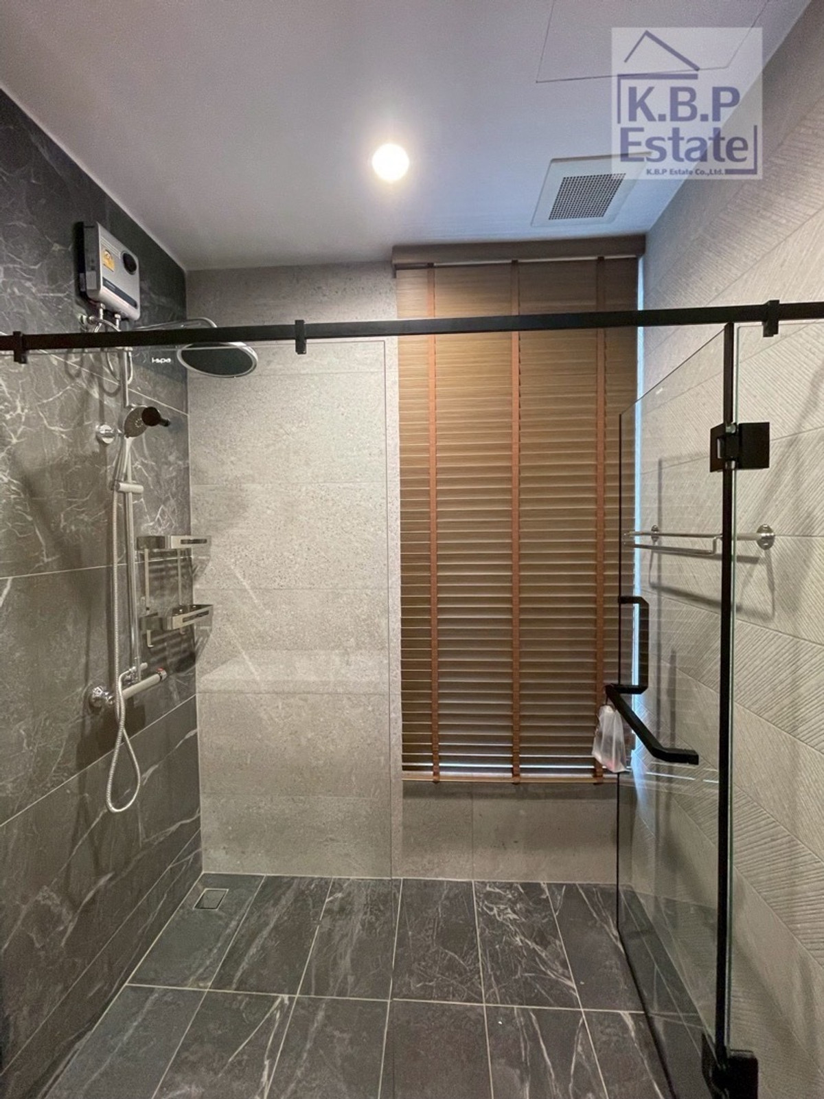 ทาวน์โฮมสุขุมวิท อโศก ทองหล่อ : ขาย / ให้เช่า บ้านกลางกรุง ทองหล่อ – บ้านทำใหม่ ใจกลางทองหล่อ ตกแต่งอย่างดีมากที่สุด ((พร้อมเข้าอยู่))