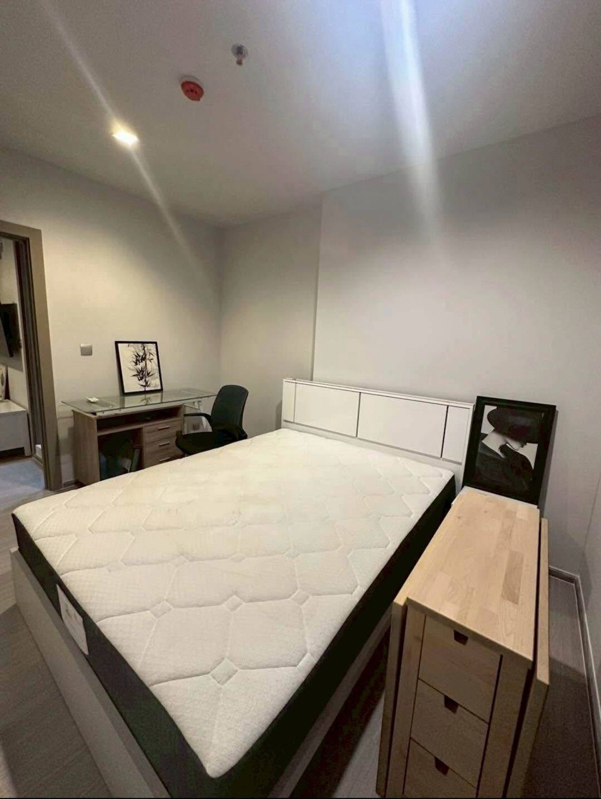 For RentCondoRama9, Petchburi, RCA : For rent, 1 bedroom, size 32 sq m. Life Asoke - Rama 9 (Life Asoke-Rama 9) 🚅 near MRT Rama 9, only 300 meters 🛍 near Central Rama 9, Fortune Town Mall, G Tower office building 🚗 near the expressway entrance and exit point and connects to Asoke Road 🏥 near