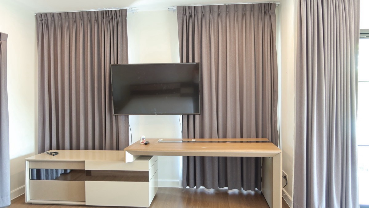 For RentHousePattanakan, Srinakarin : Single house for rent, Setthasiri Phatthanakan, 4 bedrooms, fully furnished, pets allowed.